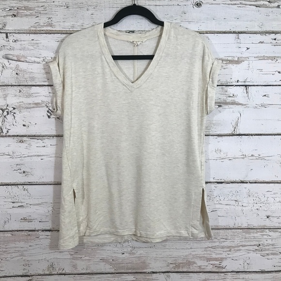 Zobha Tops - Zobha Cream Short Sleeve Sweater Zobha Tops - Zobha Cream Short Sleeve Sweater